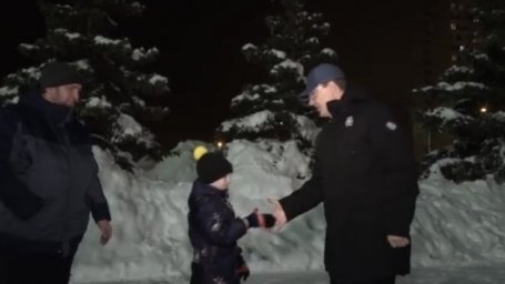 Губернатор встретился с мальчиком из Тольятти, который всю зиму чистит снег