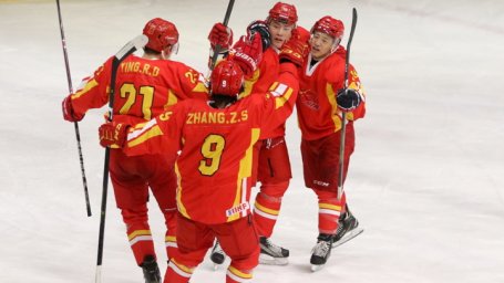 Китайские хоккеисты примут участие в домашней Олимпиаде