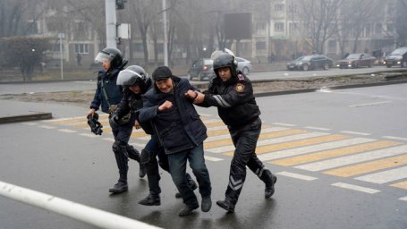 Казахстан: число задержанных превысило 5 тысяч