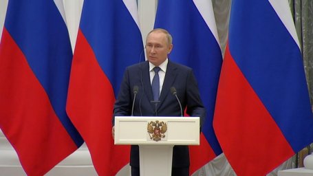 Взгляд изнутри: переговоры Путина и Макрона сразу пошли не так